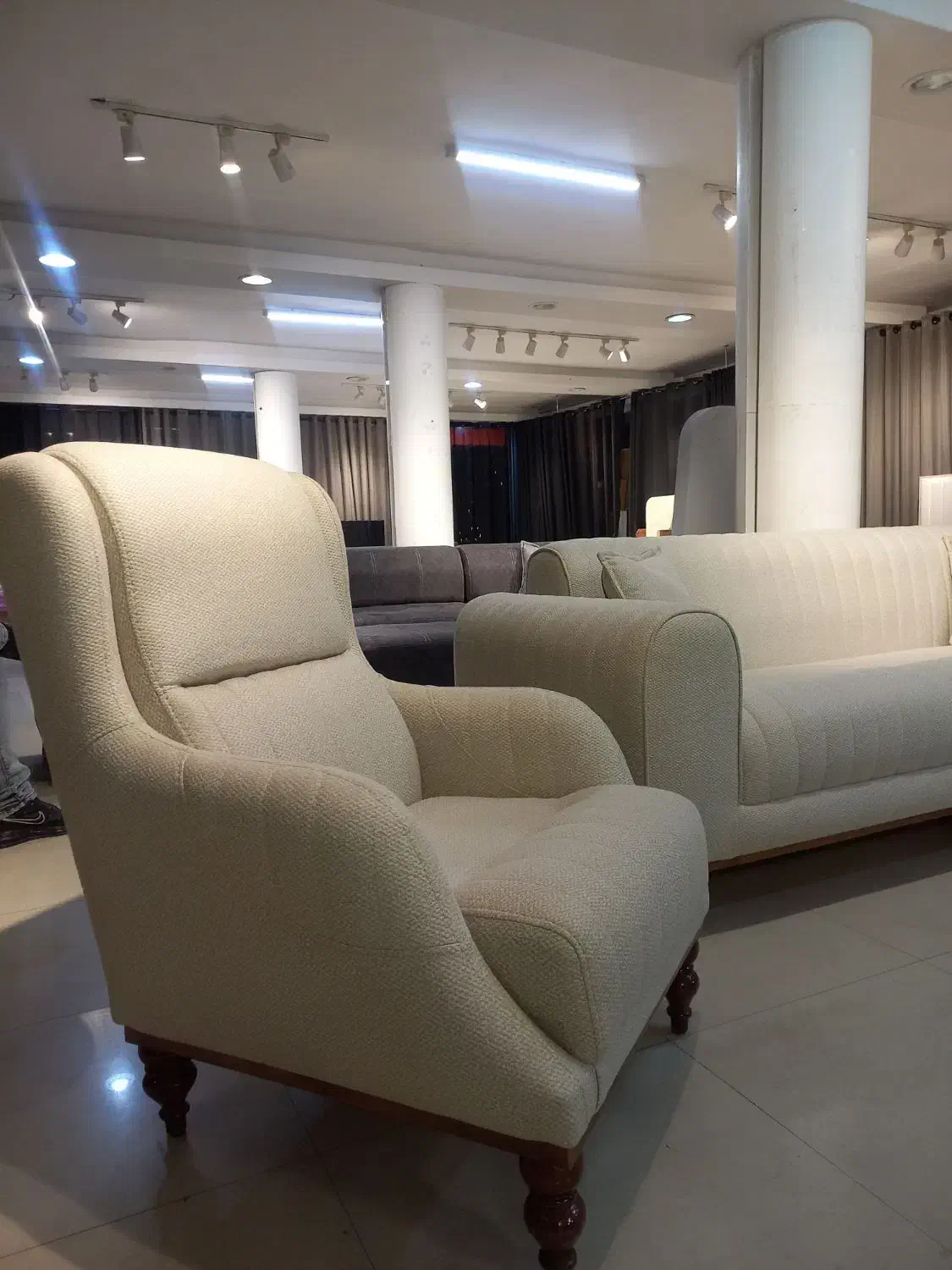 مبل طبی برند دکتر چوب/ مبل راحتی مینیمال خلبانی HR|مبلمان خانگی و میز عسلی|مشهد, سناباد|دیوار