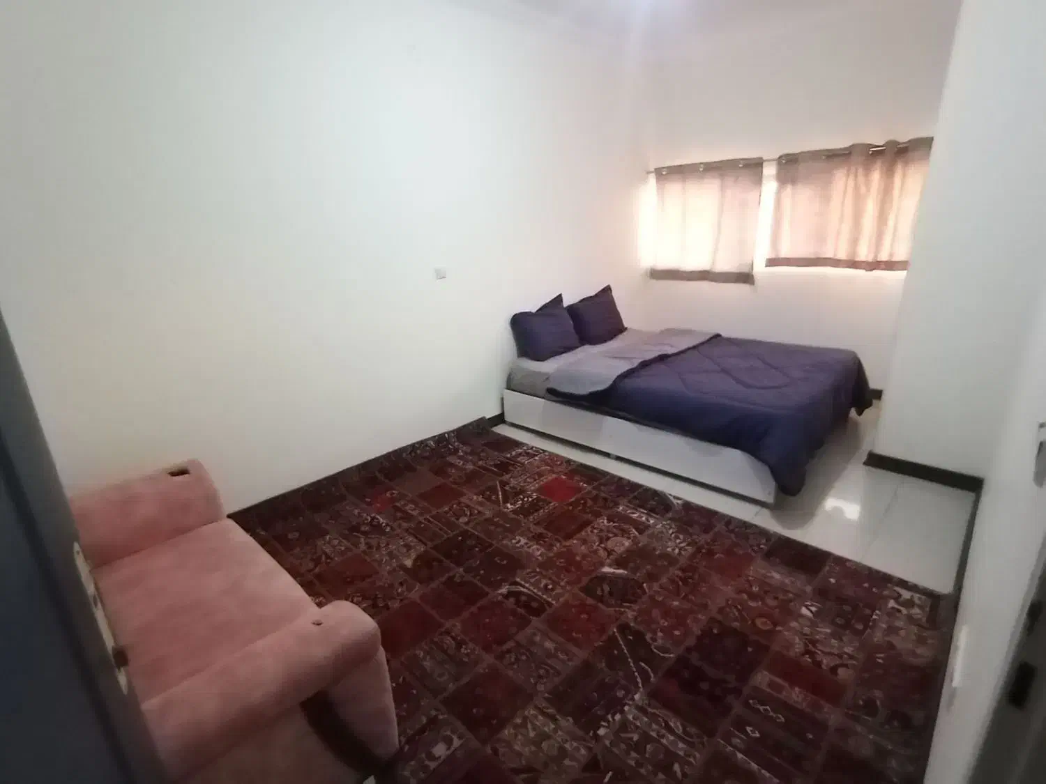 سوئیت شیک همراه با فضای باغ بزرگ|اجارهٔ کوتاه‌مدت آپارتمان و سوئیت|کرمان, |دیوار