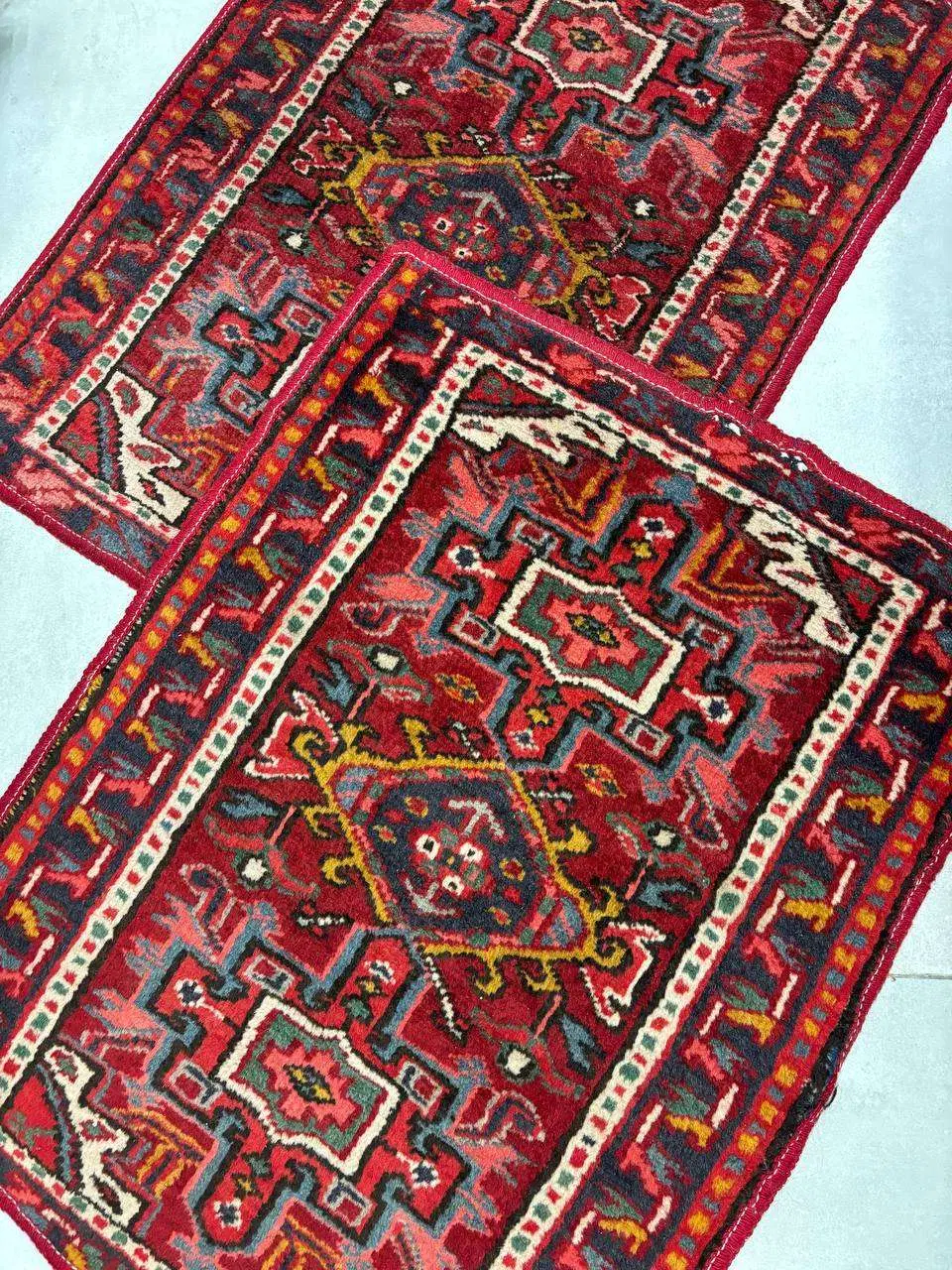یک جفت پادری دستباف عتیقه کاملا تمیز و سالم|پادری|تهران, گلستان (شهرک راه آهن)|دیوار