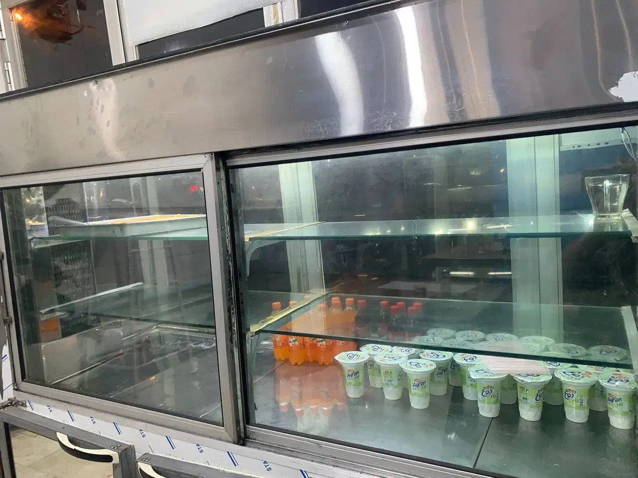 یخچال آکواریومی شو کیک|کافی‌شاپ و رستوران|سلماس, |دیوار