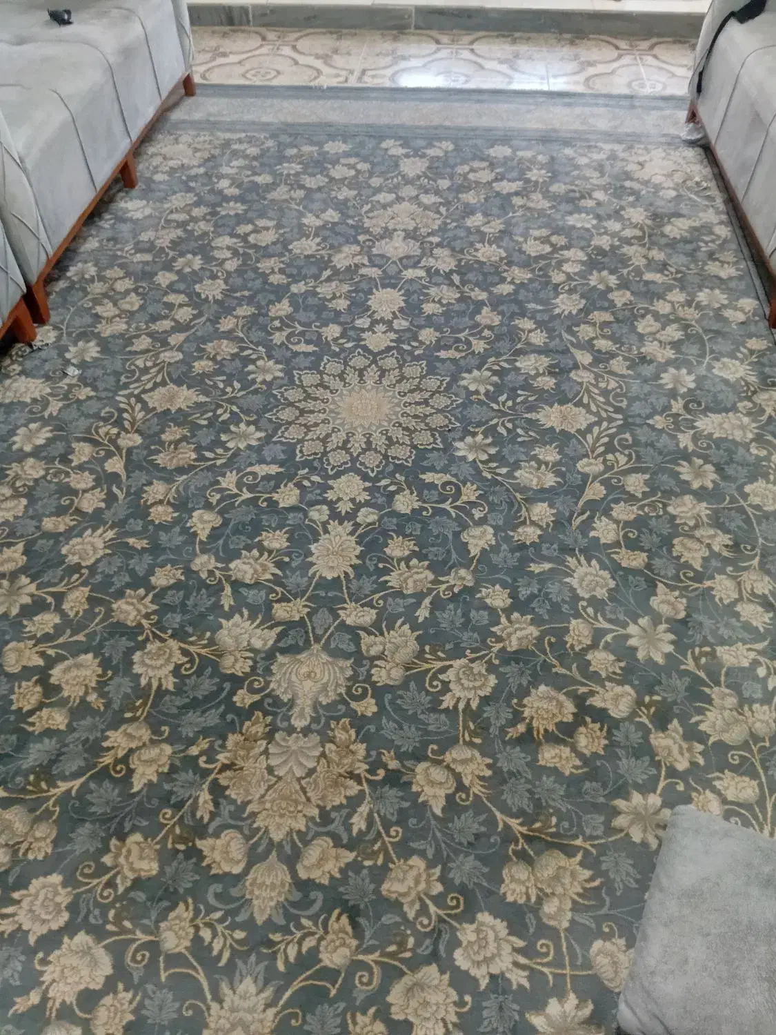 فرش ۱۲متری درحد نو|فرش|رشت, باهنر|دیوار