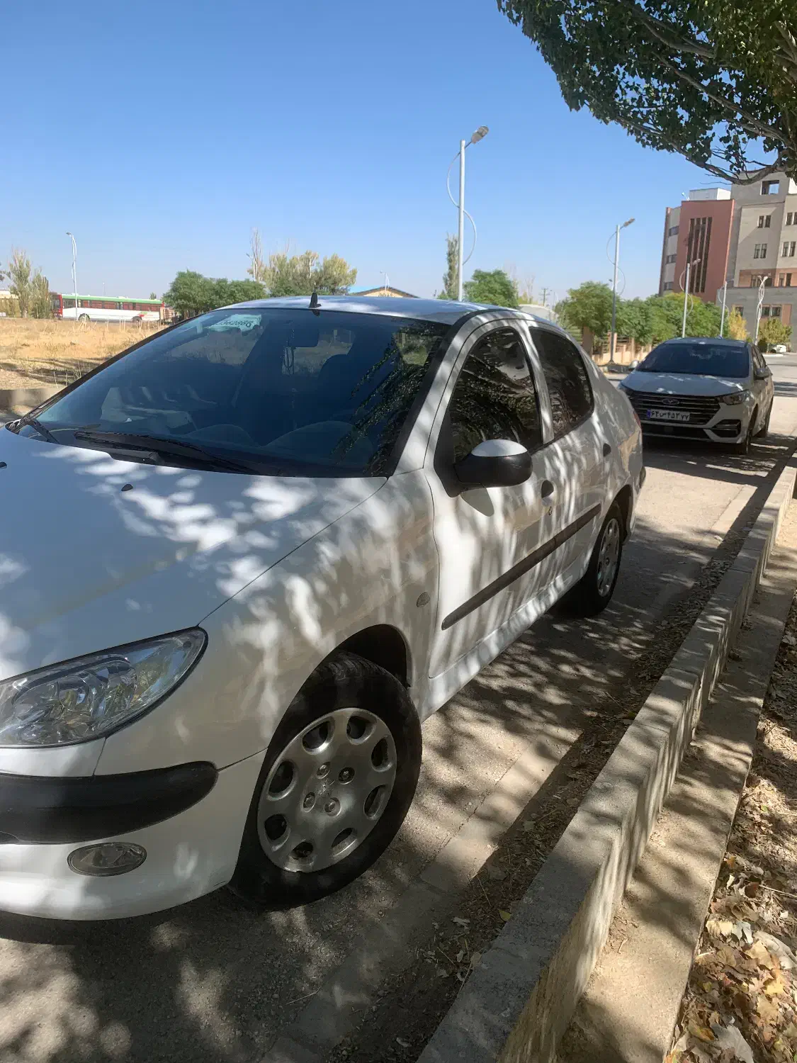 206 sd درحد کم کار مدل 98|خودرو سواری و وانت|همدان, |دیوار