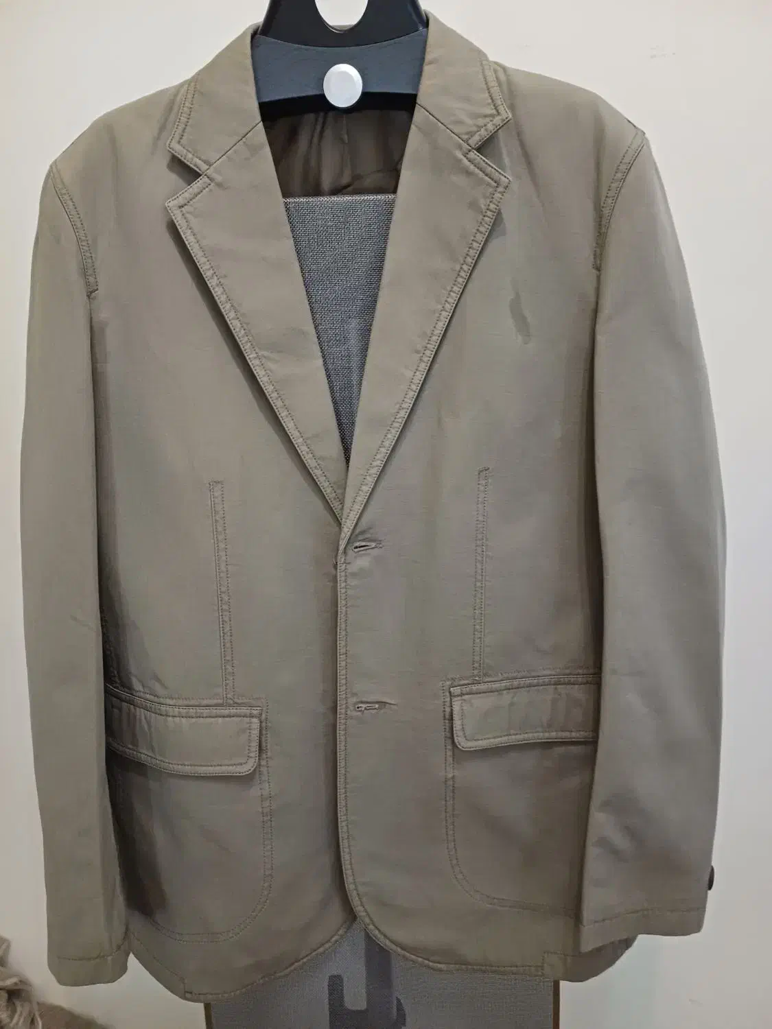 یک عدد کاپشن اسپورت و کت اسپورت|لباس|شیراز, کوی وحدت|دیوار