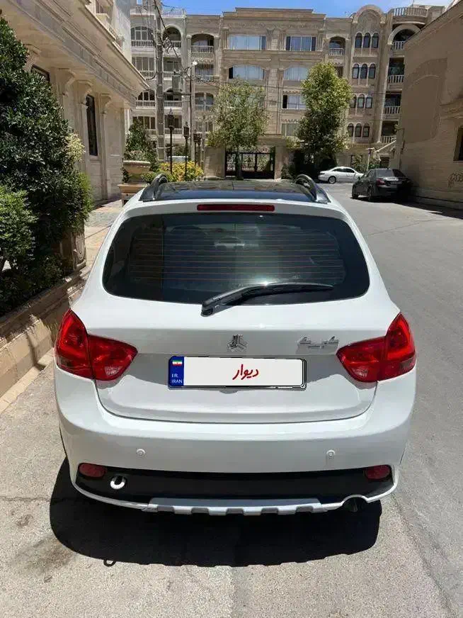 کوییک ار ۴۰۲ فابریک|خودرو سواری و وانت|شیراز, ستارخان|دیوار