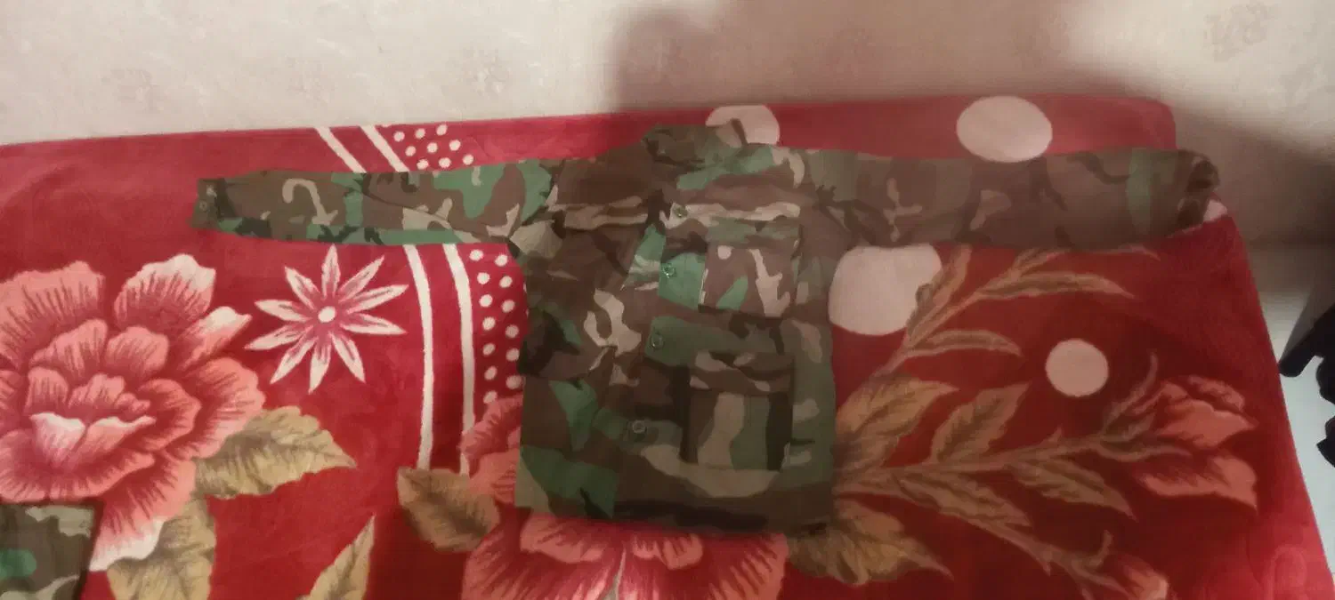 لباس بسیجی|لباس|خمام, |دیوار