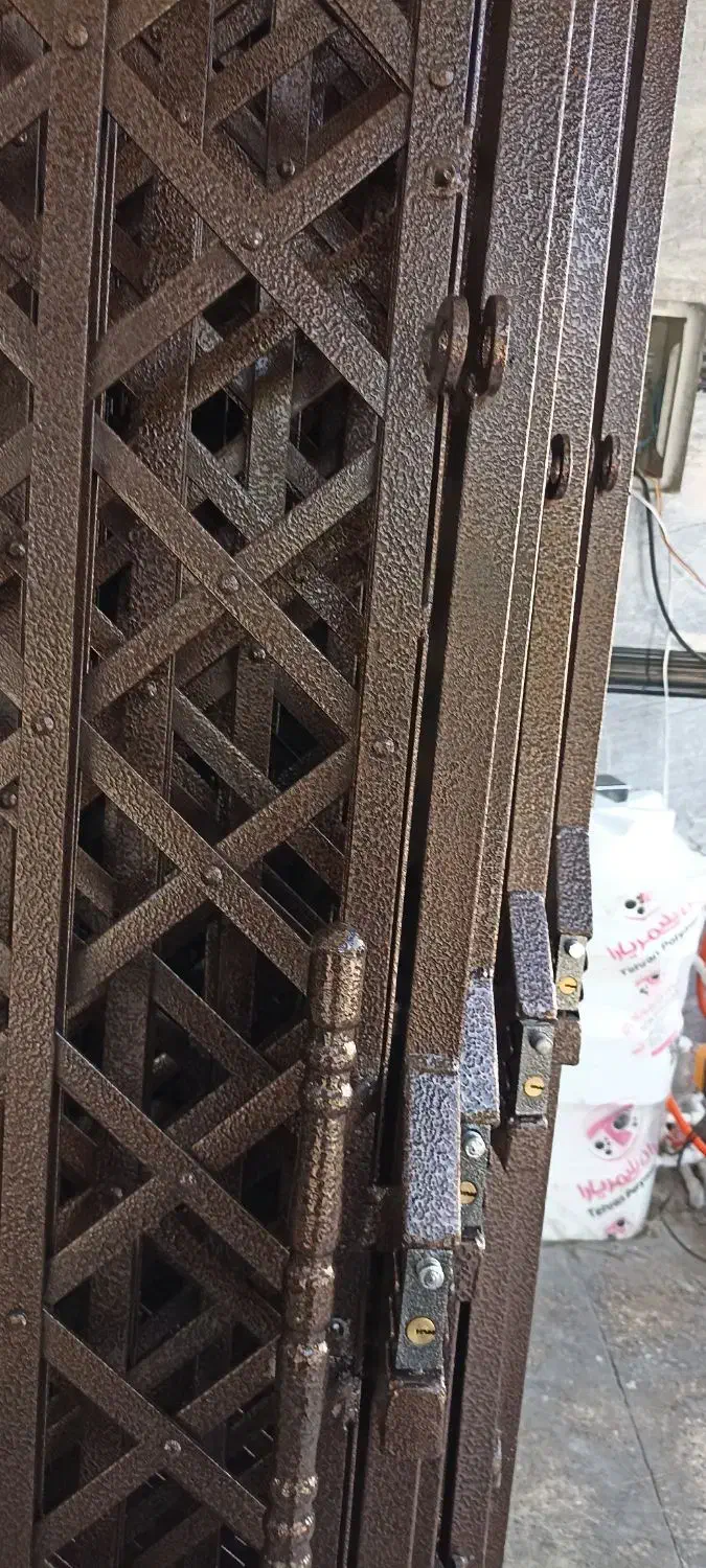 حفاظ/درب آکاردئون/رنگ کوره ای/نصب فوری رایگان|مصالح و تجهیزات ساختمان|کرج, فاز ۳ مهرشهر|دیوار