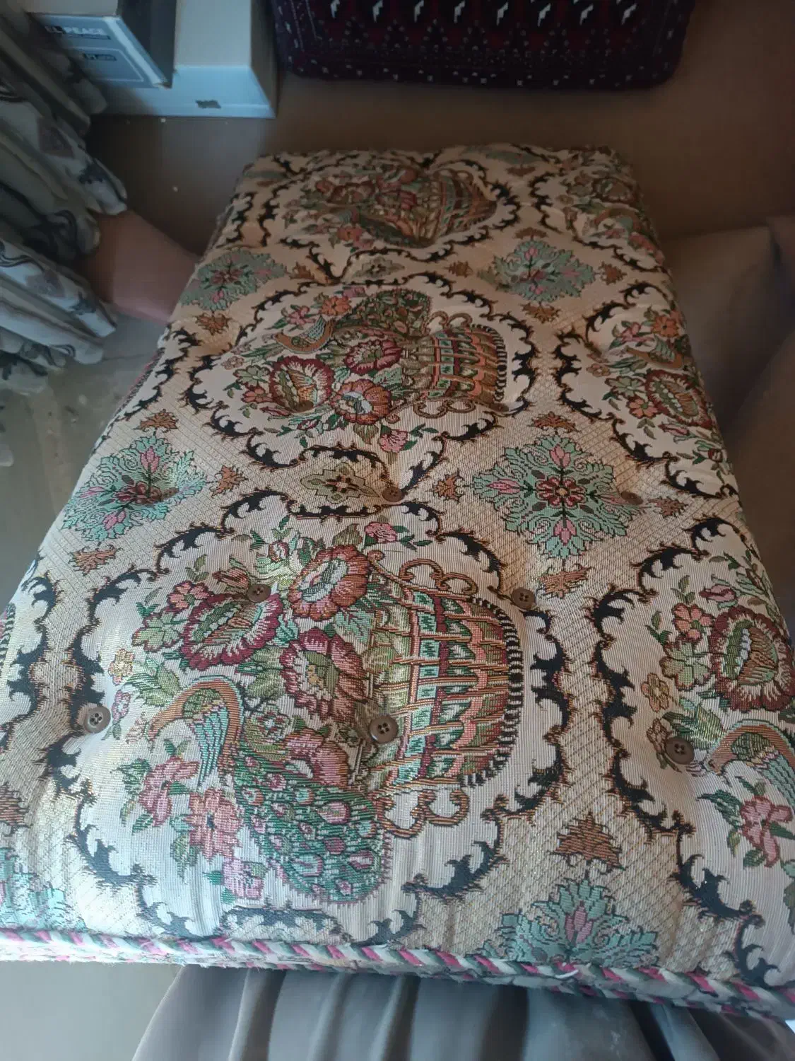 پشتی|پشتی|سنندج, |دیوار