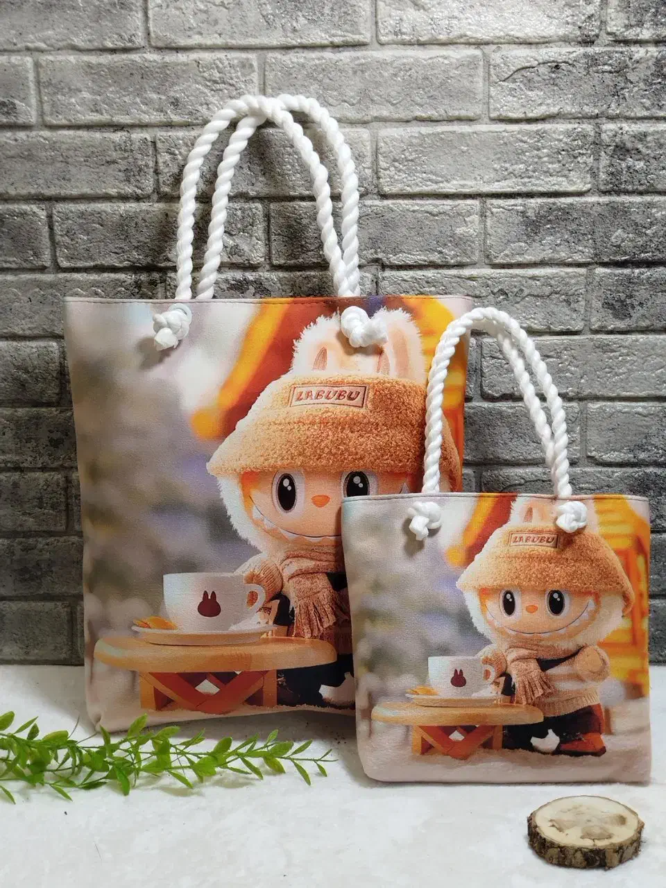 ساک دستی|کیف، کفش، کمربند|دالاهو, |دیوار