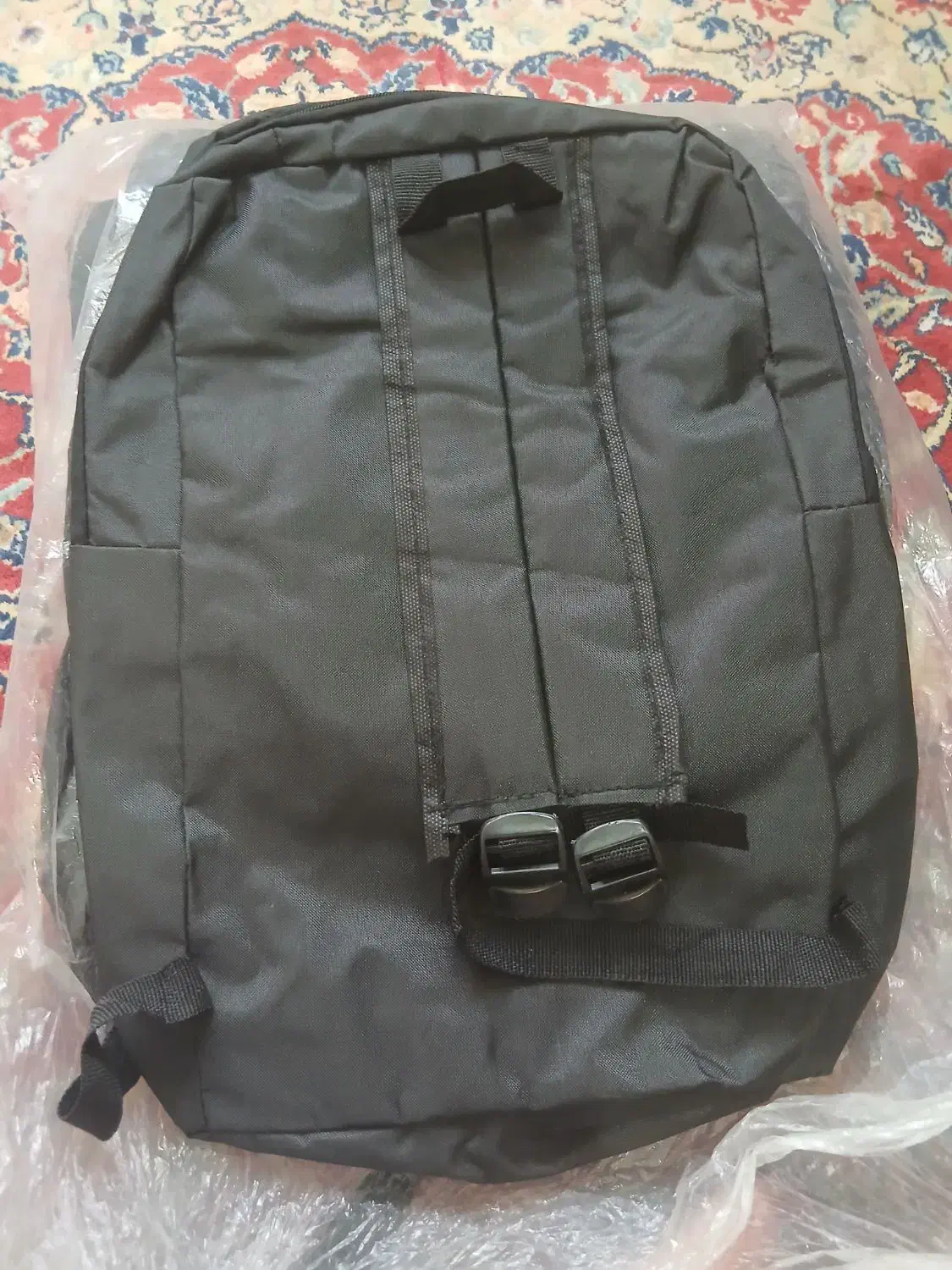 سلام چندکوله مدرسه وسه عددمانتوبه فروش می رسد|کیف، کفش، کمربند|کرمان, |دیوار