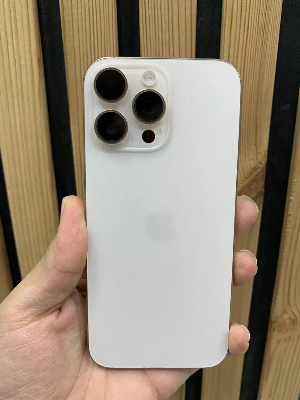 آیفون ۱۶ پرومکس گارانتی دار|موبایل|تبریز, |دیوار