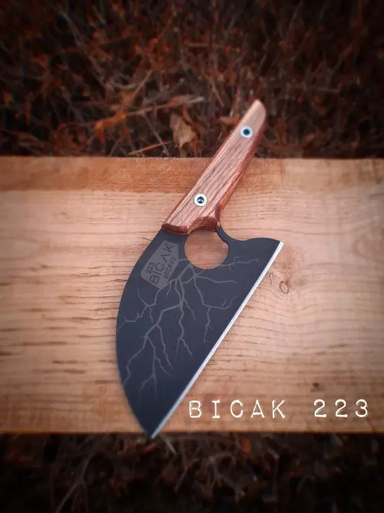 ساطور سوراخ دار|کوهنوردی و کمپینگ|پاکدشت, پاکدشت (مامازند)|دیوار