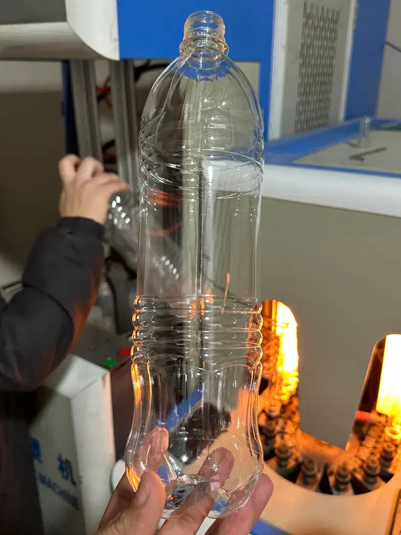 تولید بطری پت بزرگ و کوچک|ظروف نگهدارنده، پلاستیکی، یکبارمصرف|رشت, جانبازان|دیوار