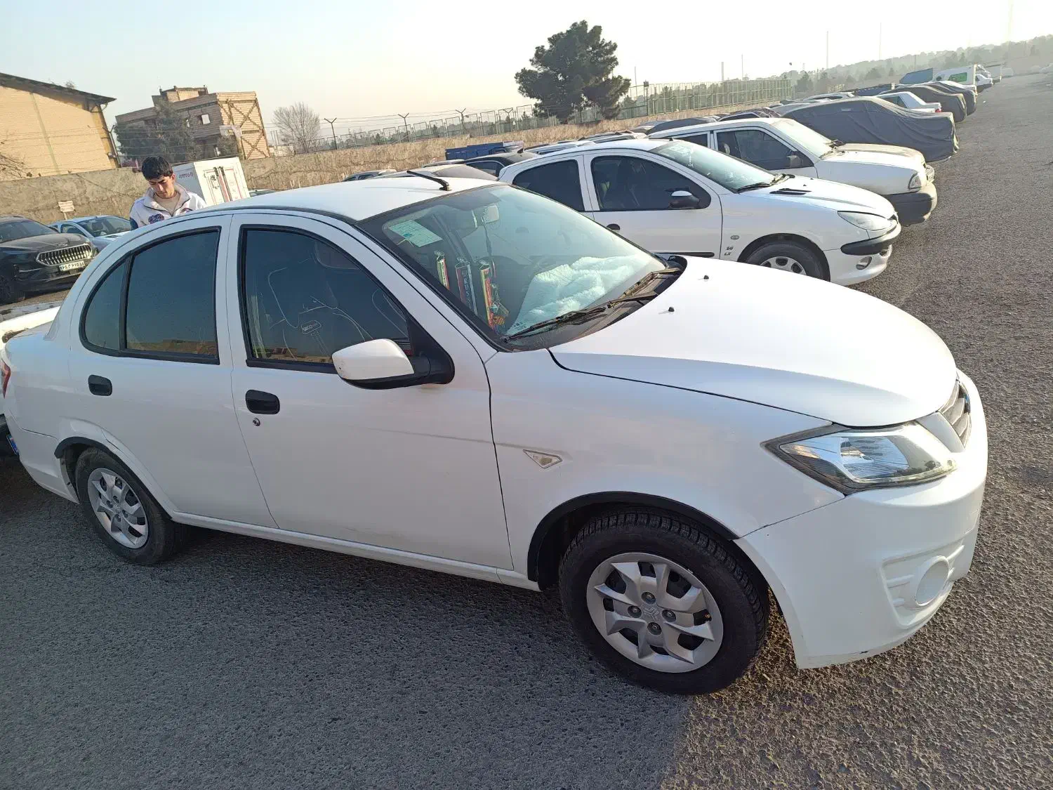 ساینا|خودرو سواری و وانت|باقرشهر, |دیوار