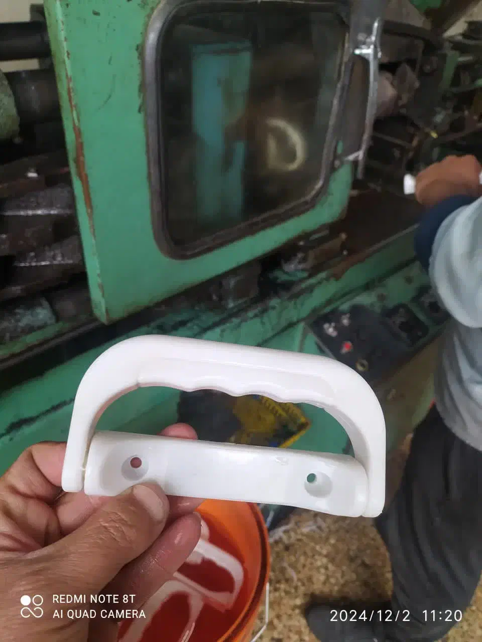 تولید و پخش دستگیره میز تحریر و چمدان جنس باکیفیت|میز تحریر و کامپیوتر|تهران, بازار|دیوار