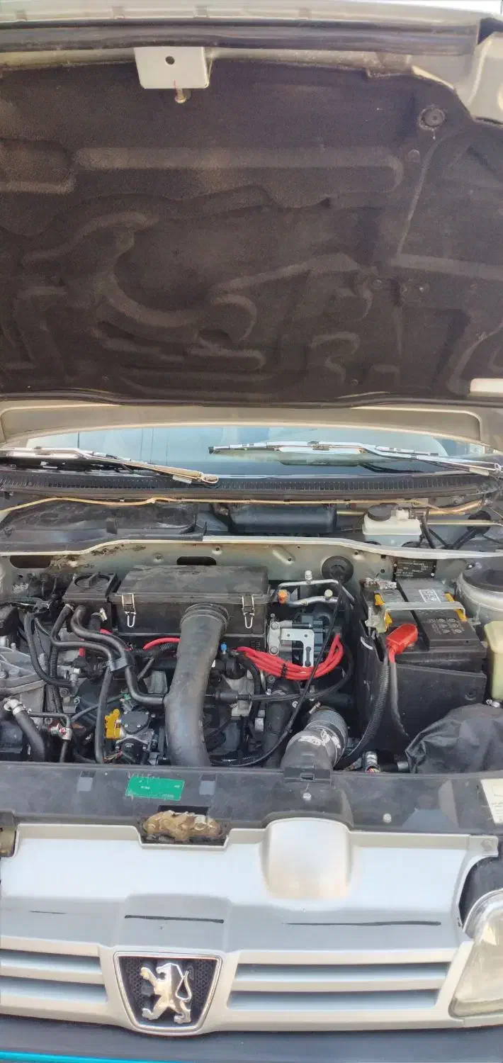 پژو۴۰۵ مدل۹۲|خودرو سواری و وانت|تویسرکان, |دیوار