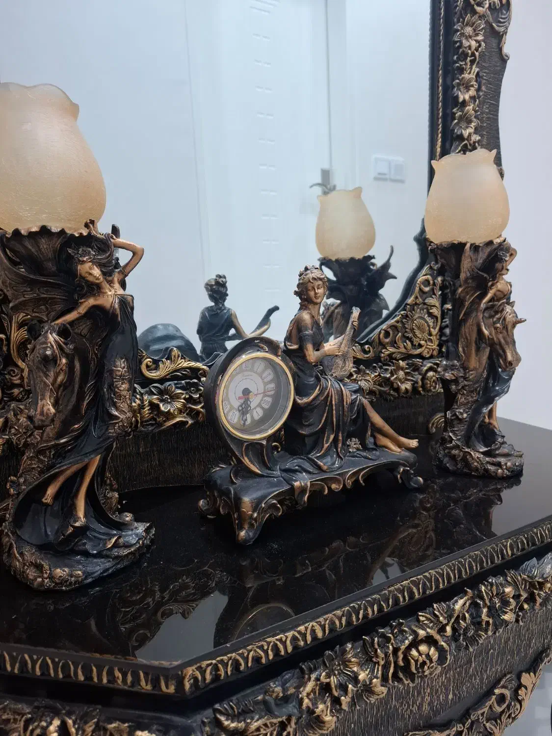 آینه و شمعدان|بوفه، ویترین، کنسول|تهران, سبلان (لشگر)|دیوار