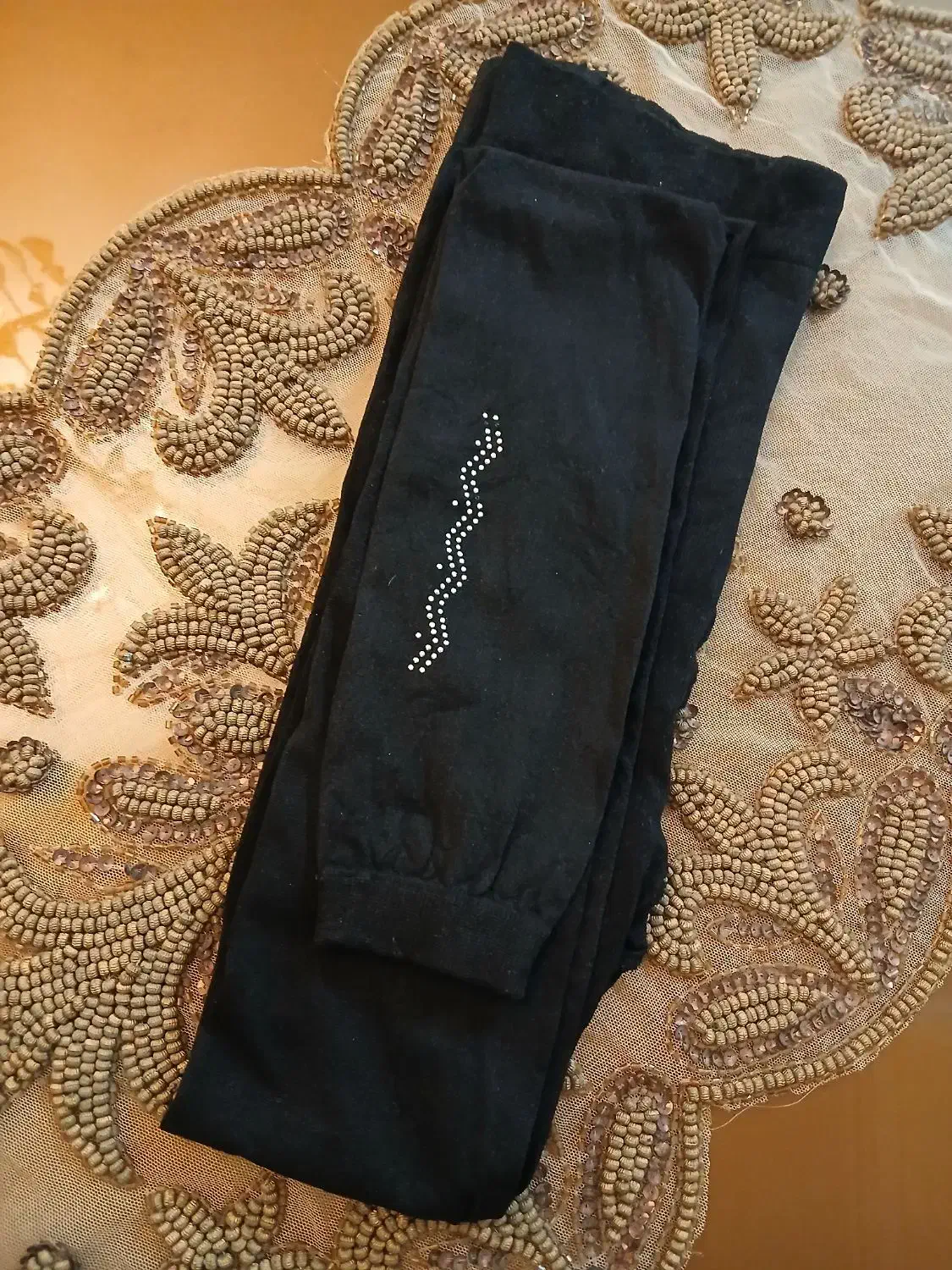 روسری و ساپورت و دکلته مشکی واقعا بمب قیمت|لباس|تهران, نارمک|دیوار