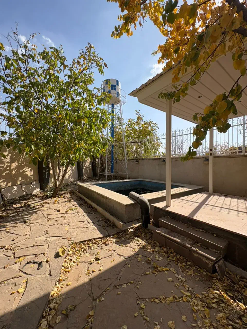 ۵۰۰ متر باغ با کنتور اب و برق و گاز|فروش خانه و ویلا|آبسرد, |دیوار