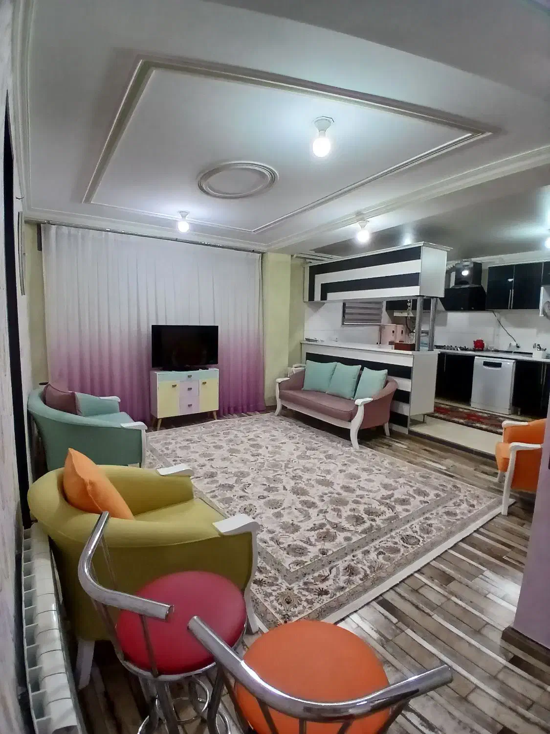 فروش آپارتمان نقلی در مرکز شهر|فروش آپارتمان|سقز, |دیوار