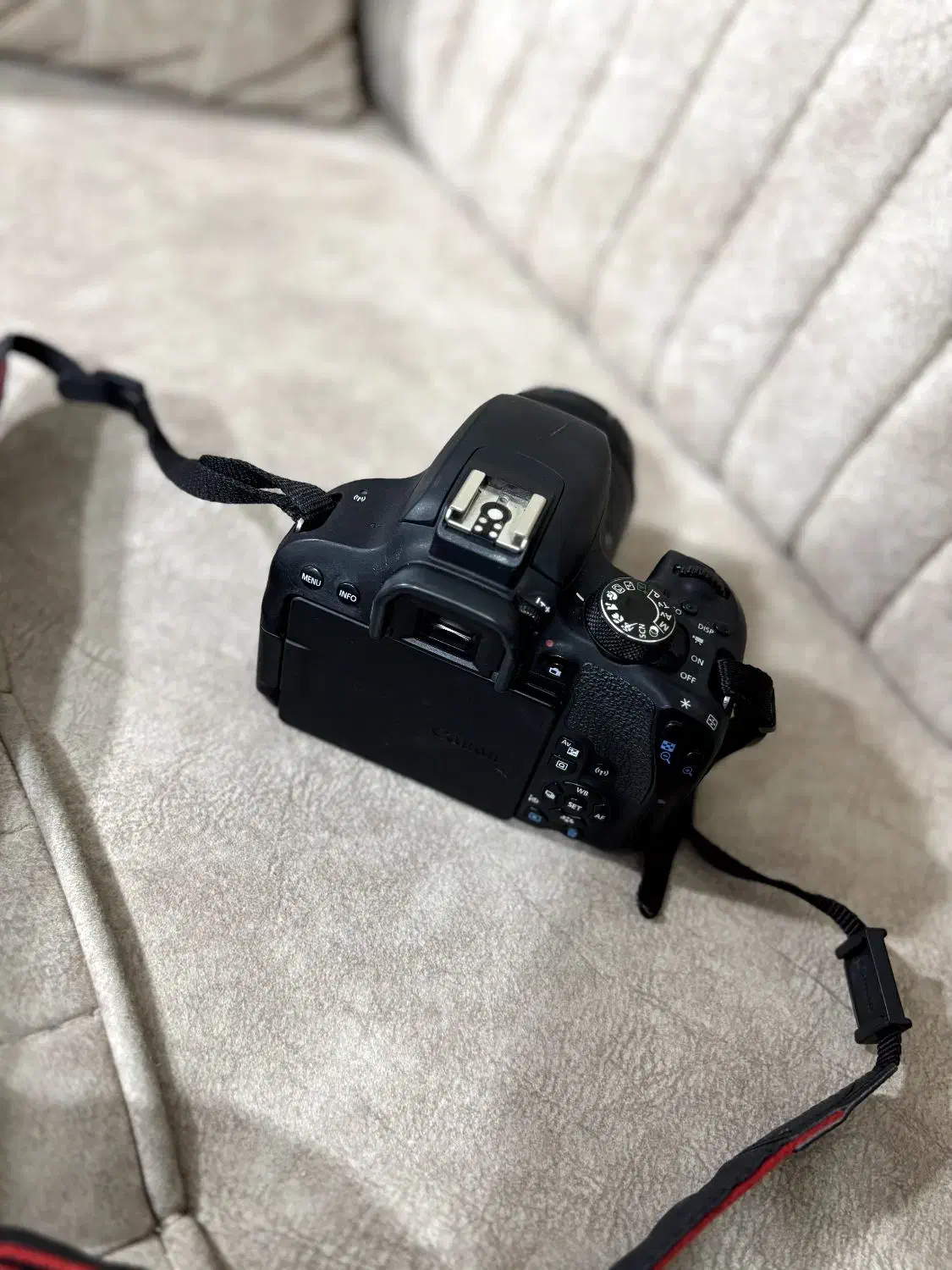 دوربین عکاسی canon800D|دوربین عکاسی و فیلم‌برداری|همدان, |دیوار