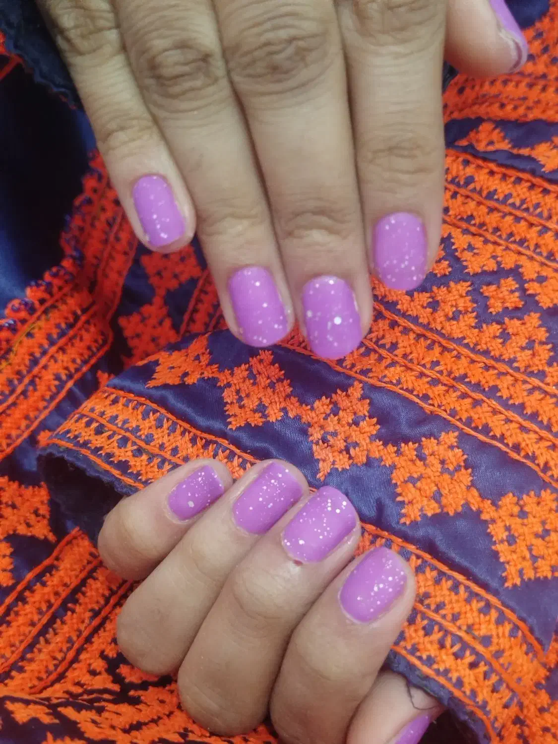 مدل رایگان کاشت ناخن اصلاح صورت و ابرو|خدمات آرایشگری و زیبایی|چابهار, |دیوار