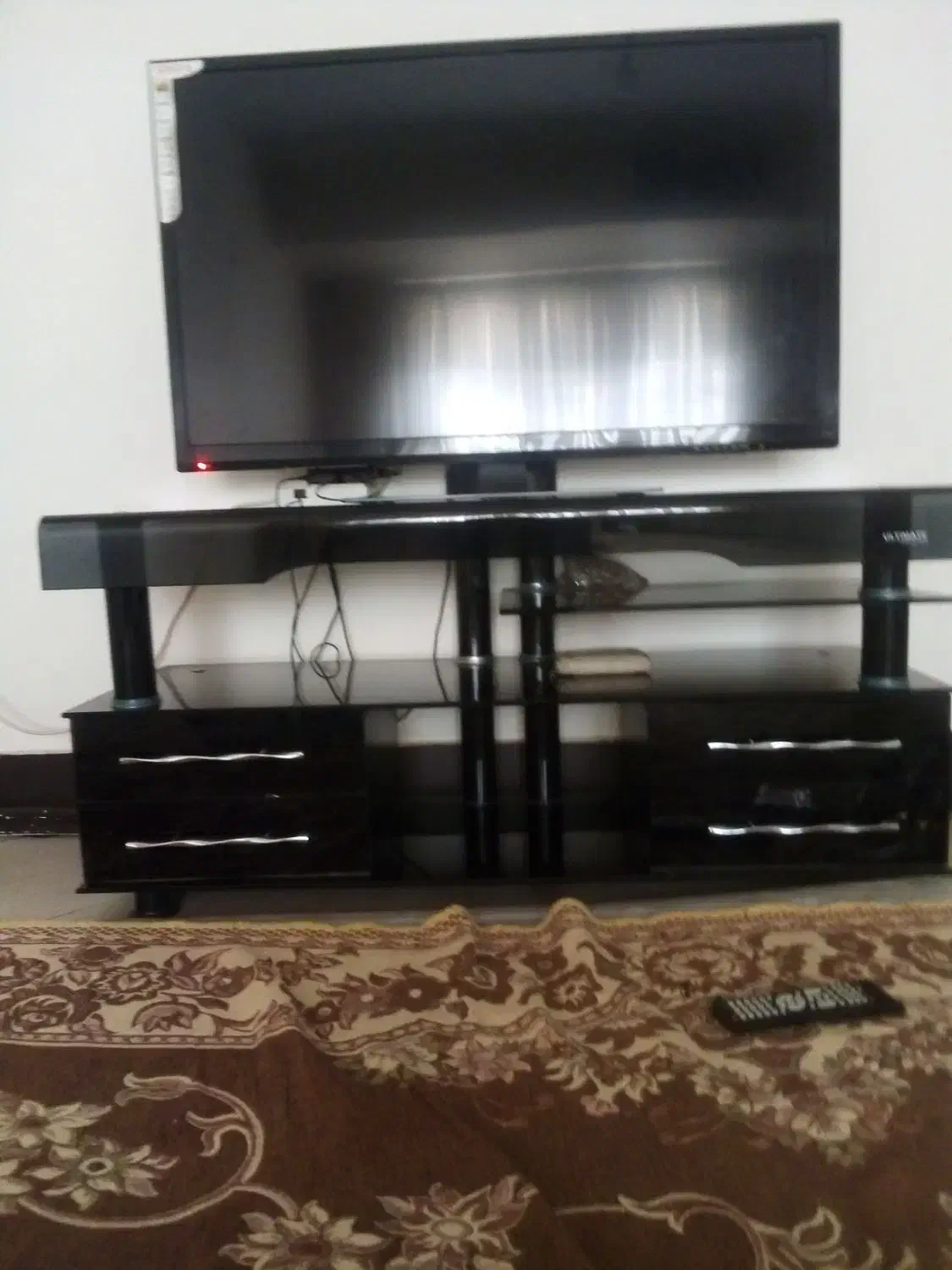 زیر تلویزیونی|میز تلویزیون|پاکدشت, شهرک امام رضا|دیوار