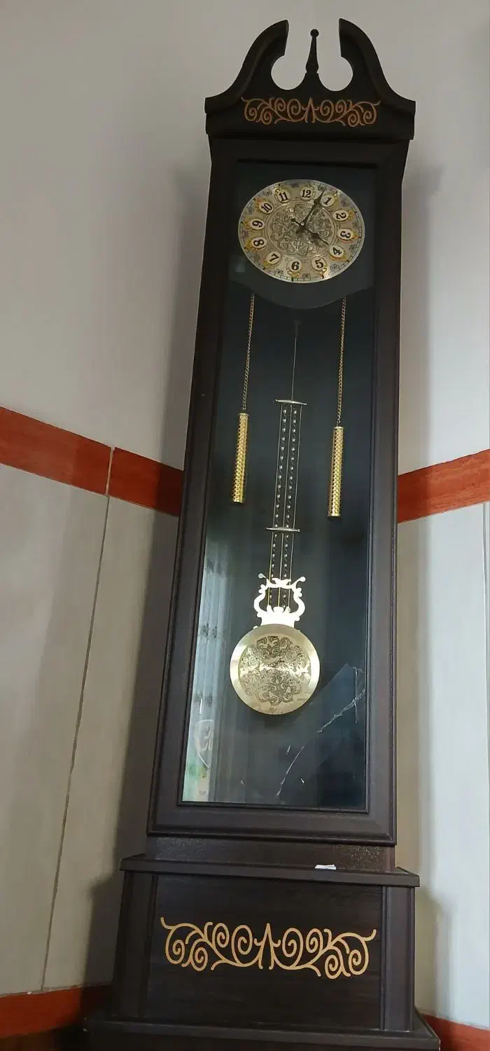 ساعت چوبی ایستاده|ساعت دیواری و تزئینی|سقز, |دیوار