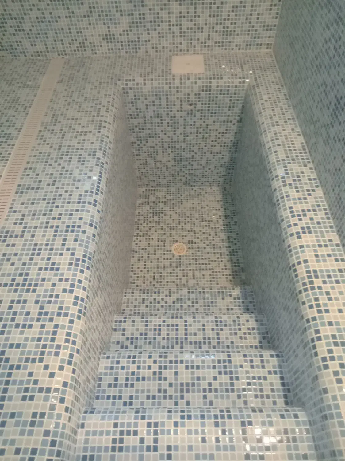 نصب کاشی و سرامیک و تعمیرات ساختمان|خدمات پیشه و مهارت|دماوند, دماوند|دیوار