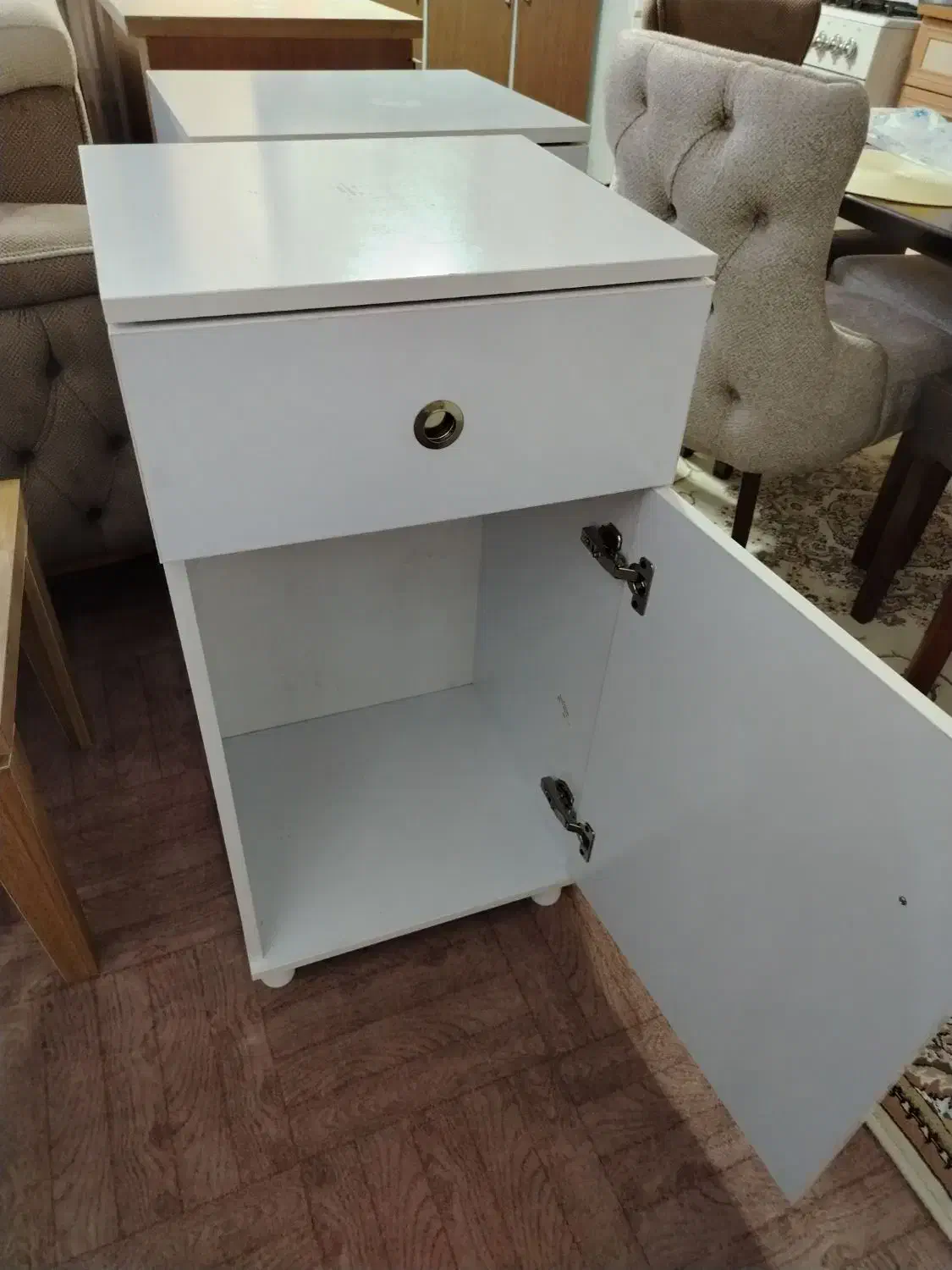 میز سماور یا مدارک|مبلمان خانگی و میز عسلی|ارومیه, |دیوار