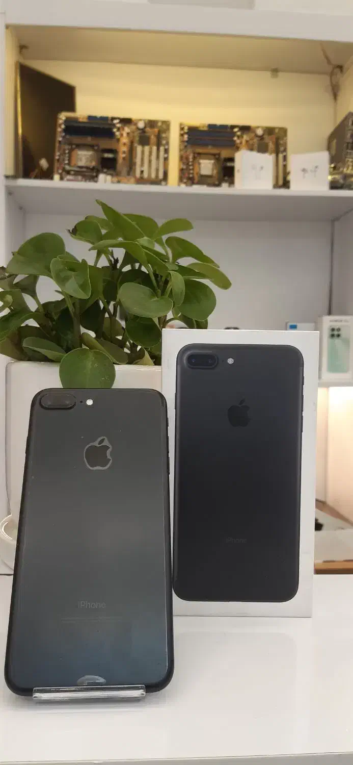 iphone 7plus|موبایل|تهران, صادقیه|دیوار