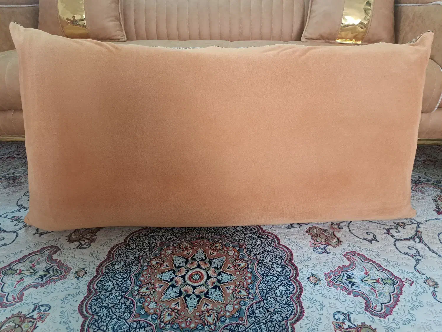 پشتی کار کرده تمیز|پشتی|خوی, |دیوار