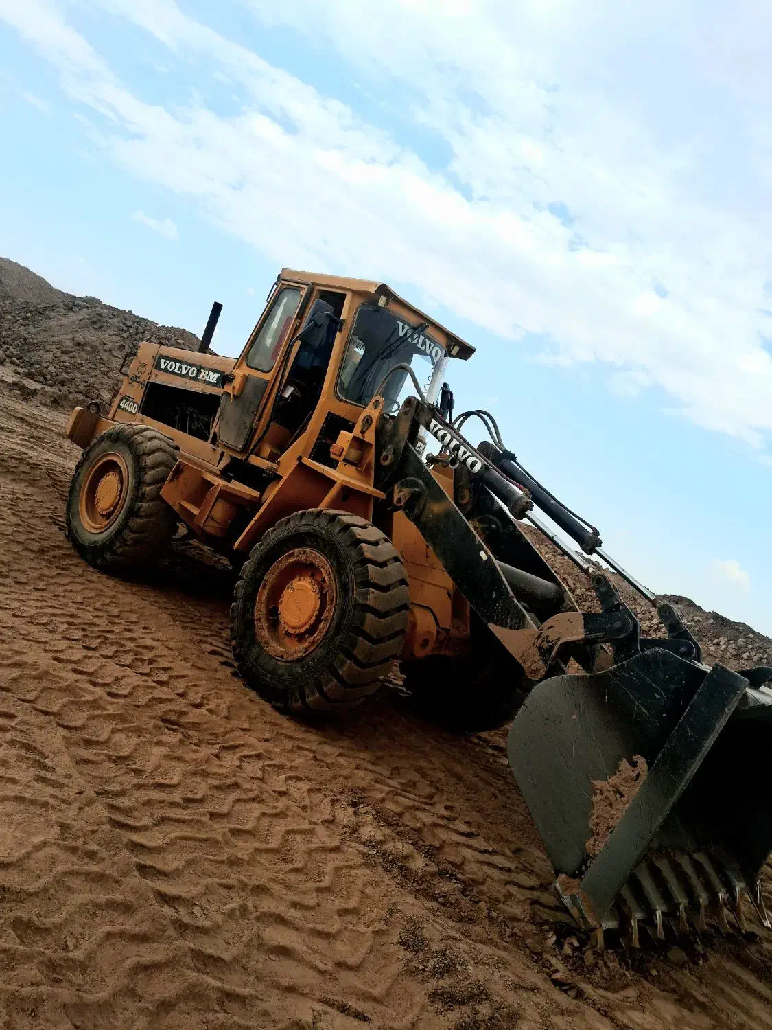 تمامی خدمات لودر خاک برداری نخاله استخر عمران|خدمات حمل و نقل|نیشابور, فیض آباد|دیوار