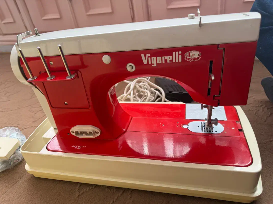 چرخ خیاطی ایتالیایی|چرخ خیاطی و ریسندگی|رفسنجان, |دیوار