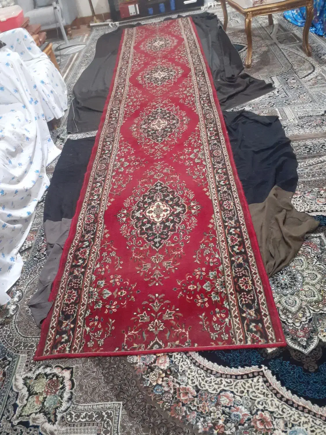 فزش راه پله در حد نو ابعاد ۴.۵ در ۹۰ بسیار زیبا|فرش|رشت, جماران|دیوار