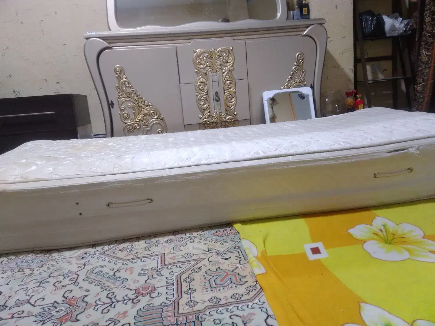 تشک فنری یک نفره|تشک تختخواب|کامیاران, |دیوار