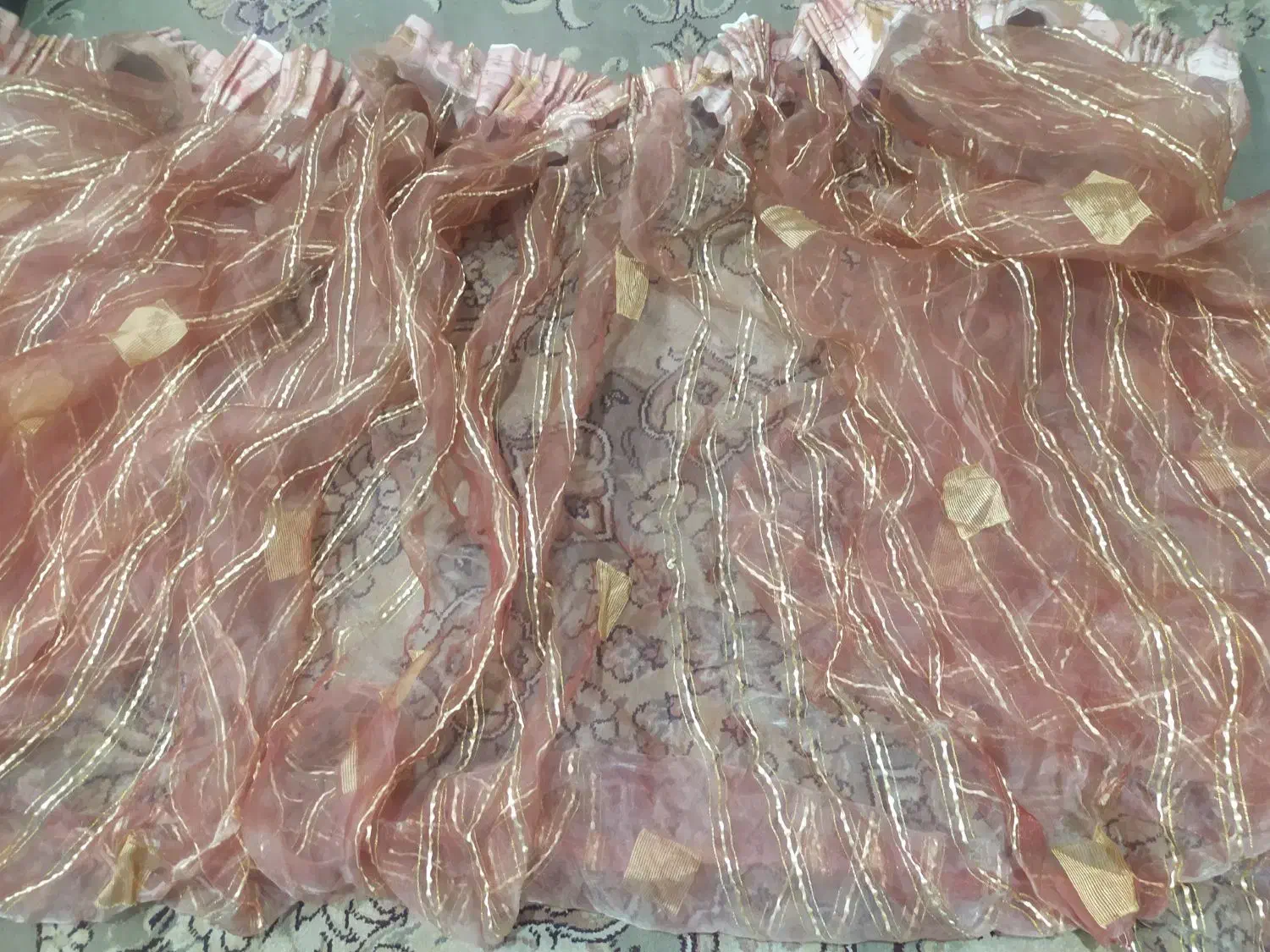 پرده همراه با نوار نو نو|پرده، رانر، رومیزی|مشهد, حجاب (شهرک غرب)|دیوار