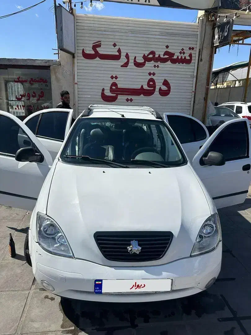 تیبا صندوق دار مدل ۹۶ سفید|خودرو سواری و وانت|یزد, |دیوار