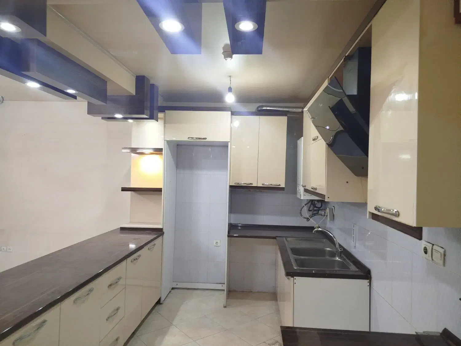 فروشی مسکن مهرF6|فروش آپارتمان|فولادشهر, B7|دیوار