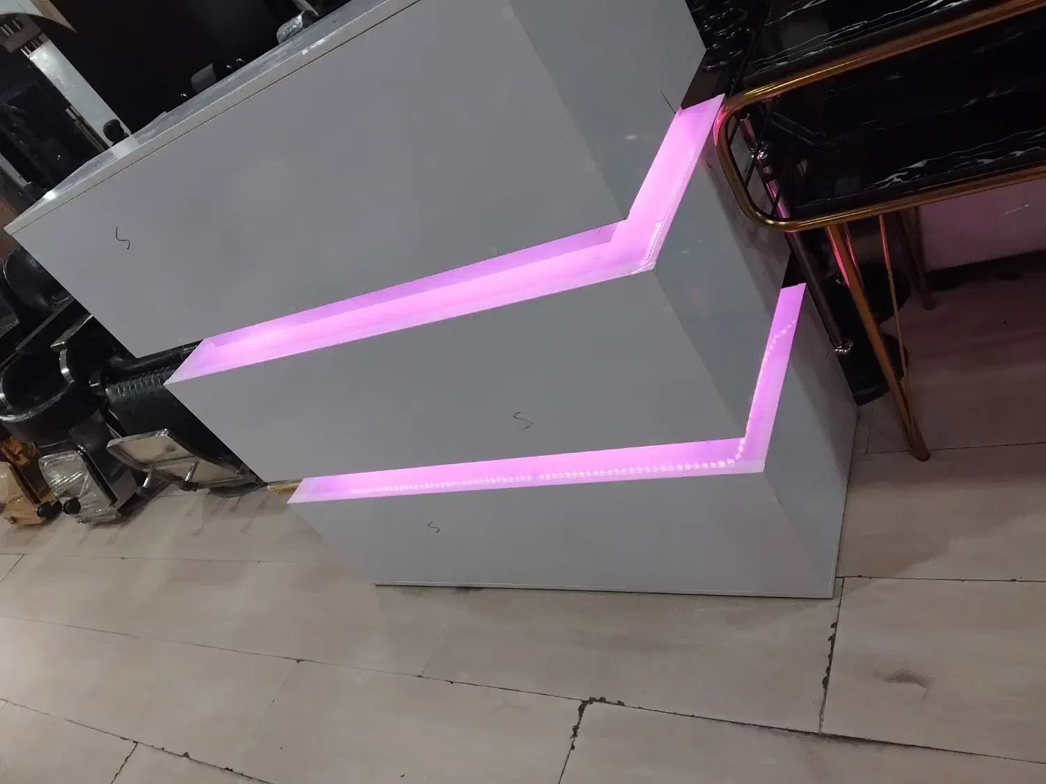 تجهیزات سالن آرایشگاه آینه کنسول کانتر استند شلف|آرایشگاه و سالنهای زیبایی|شیراز, سینما سعدی|دیوار