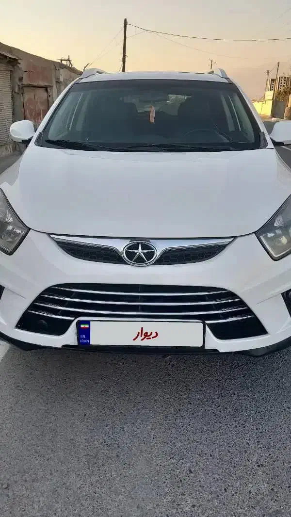 جک s 5 مدل 95 بدون رنگ و خط و خش کم کار|خودرو سواری و وانت|تهران, تولید دارو|دیوار