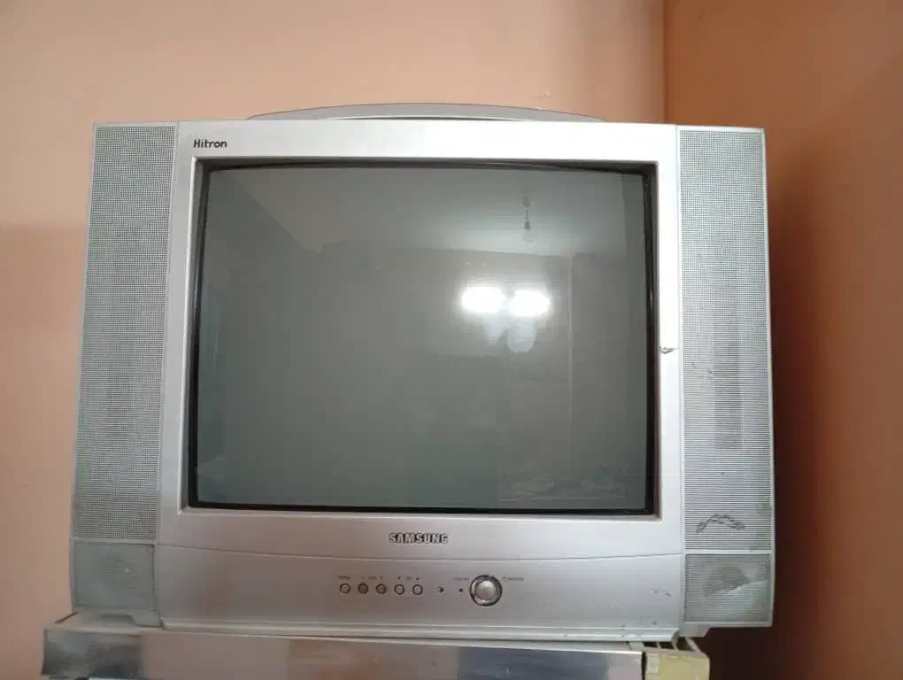 لوازم خانگی|میز و صندلی غذاخوری|بروجرد, |دیوار