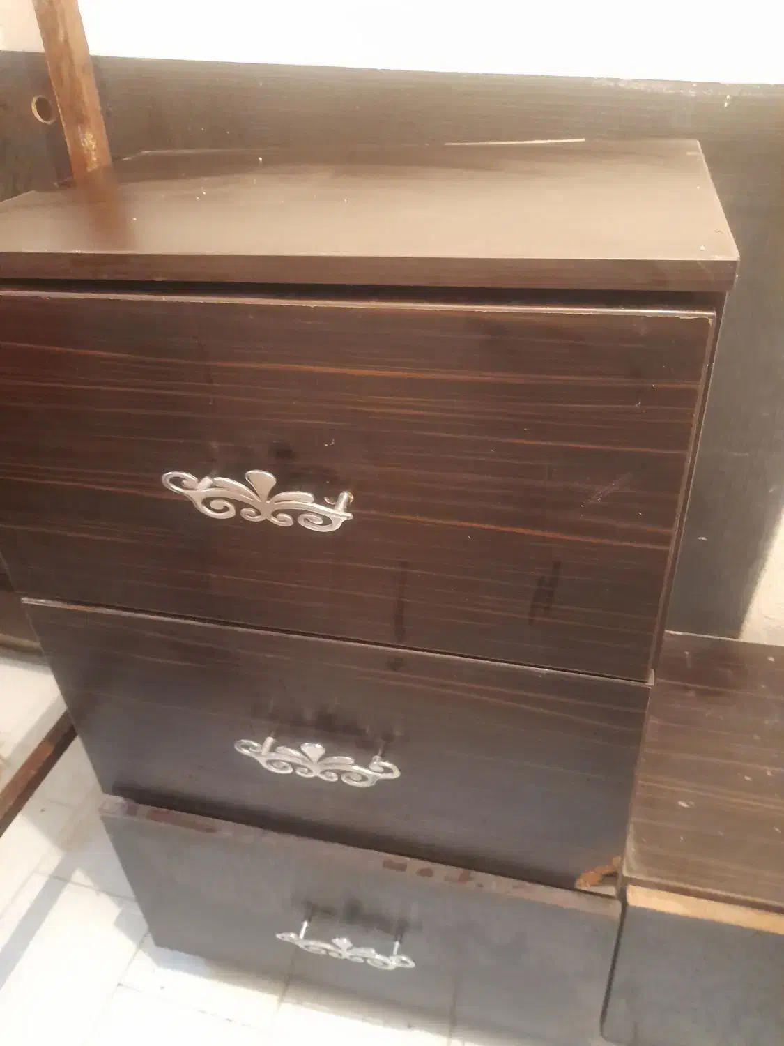 دراور تمیز|جاکفشی، کمد، دراور|پرند, فاز ۵|دیوار