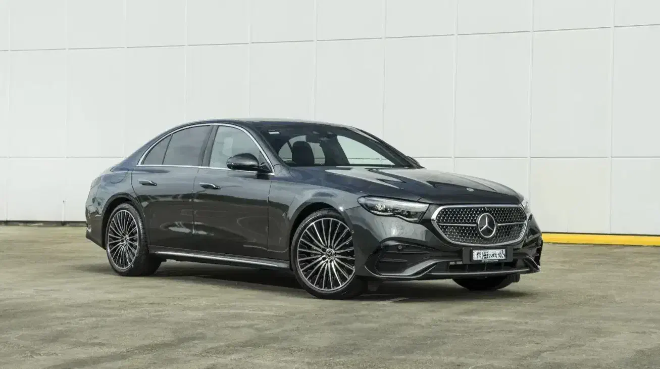 Benz E300 2025|خودرو سواری و وانت|تهران, حکمت|دیوار