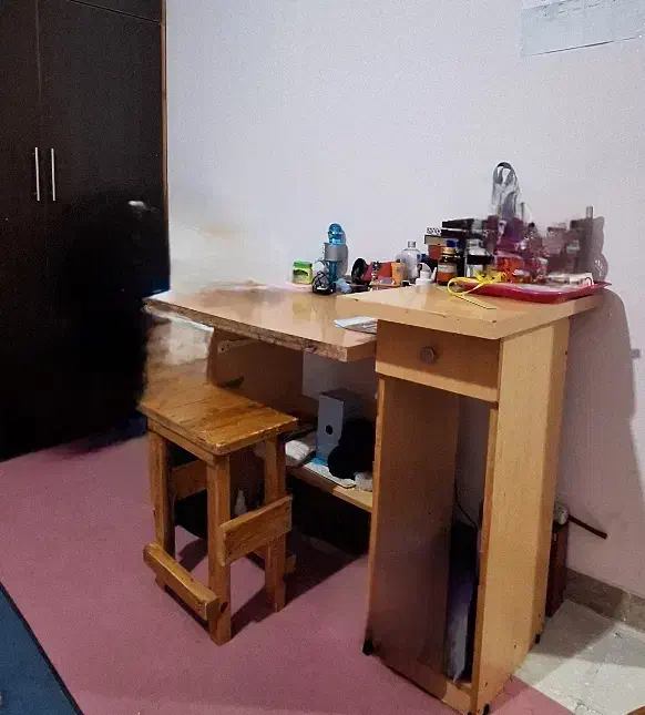 میز کامپیوتر ،تحریر ،صندلی|میز تحریر و کامپیوتر|صدرا-فارس, فاز ۱|دیوار