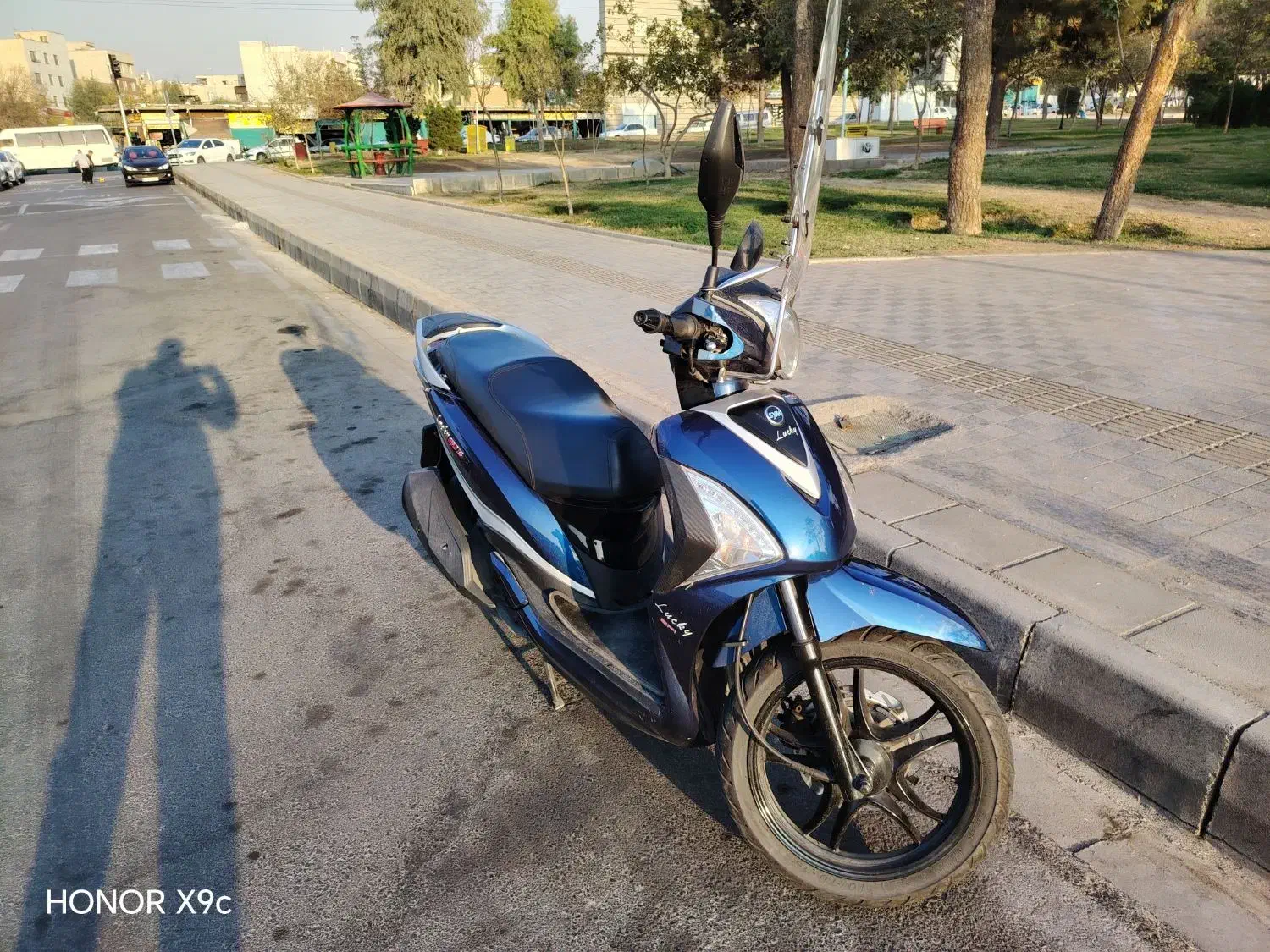 لاکی 180 مدل 402|موتورسیکلت|تهران, شهمیرزادی|دیوار