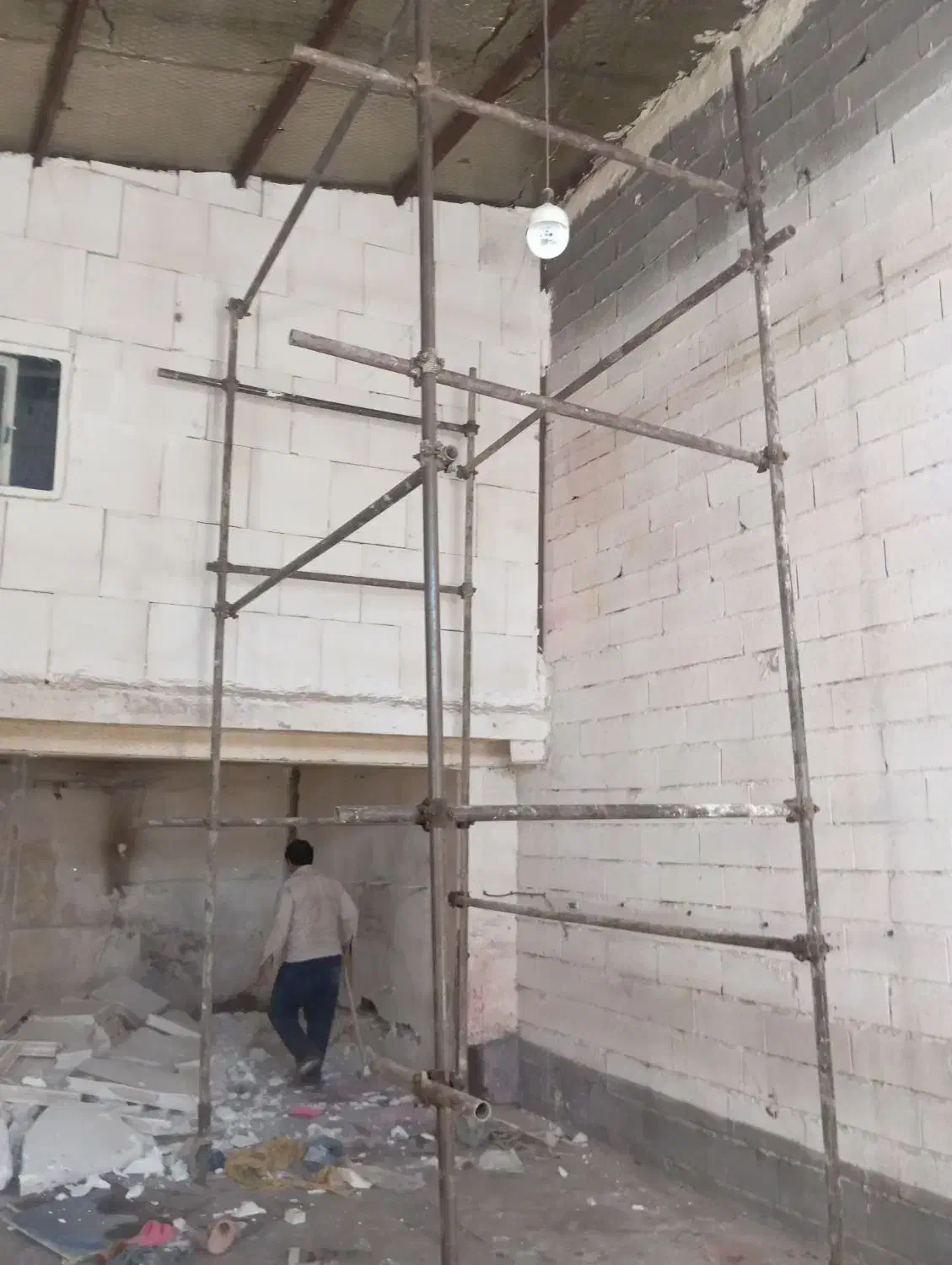 نصب داربست فلزی و لوله داربس|خدمات پیشه و مهارت|قم, ولیعصر|دیوار