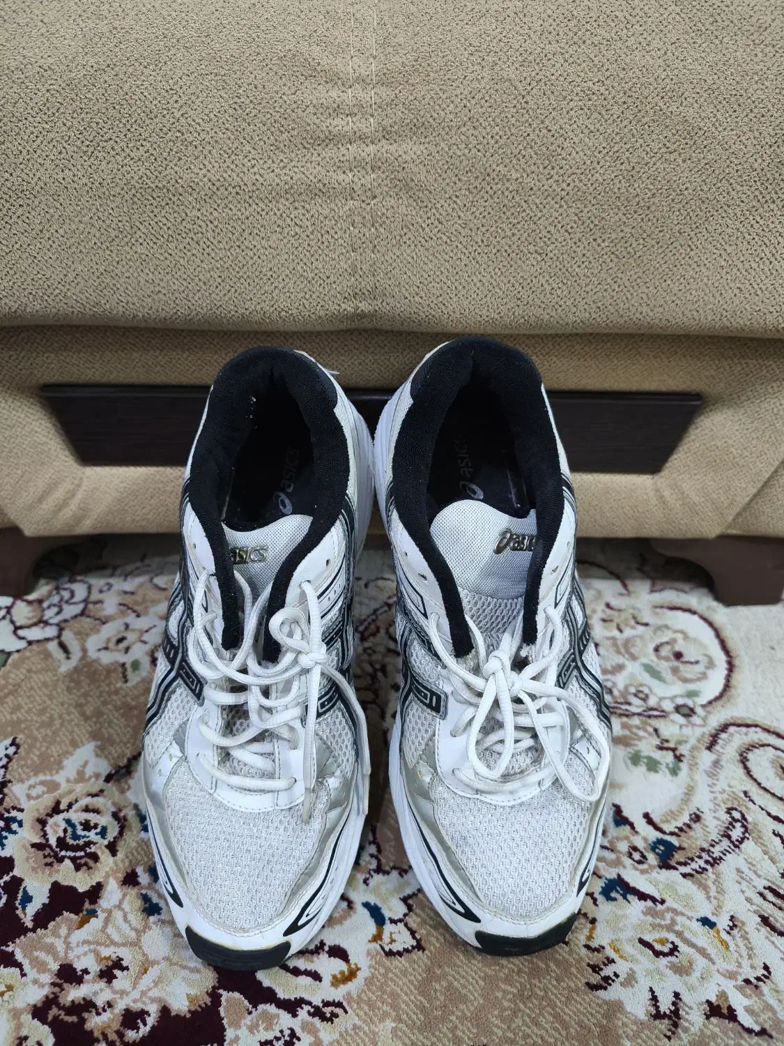 کتونی آسیکس GEL سفید چرم و توری سایز 44|کیف، کفش، کمربند|رشت, باهنر|دیوار