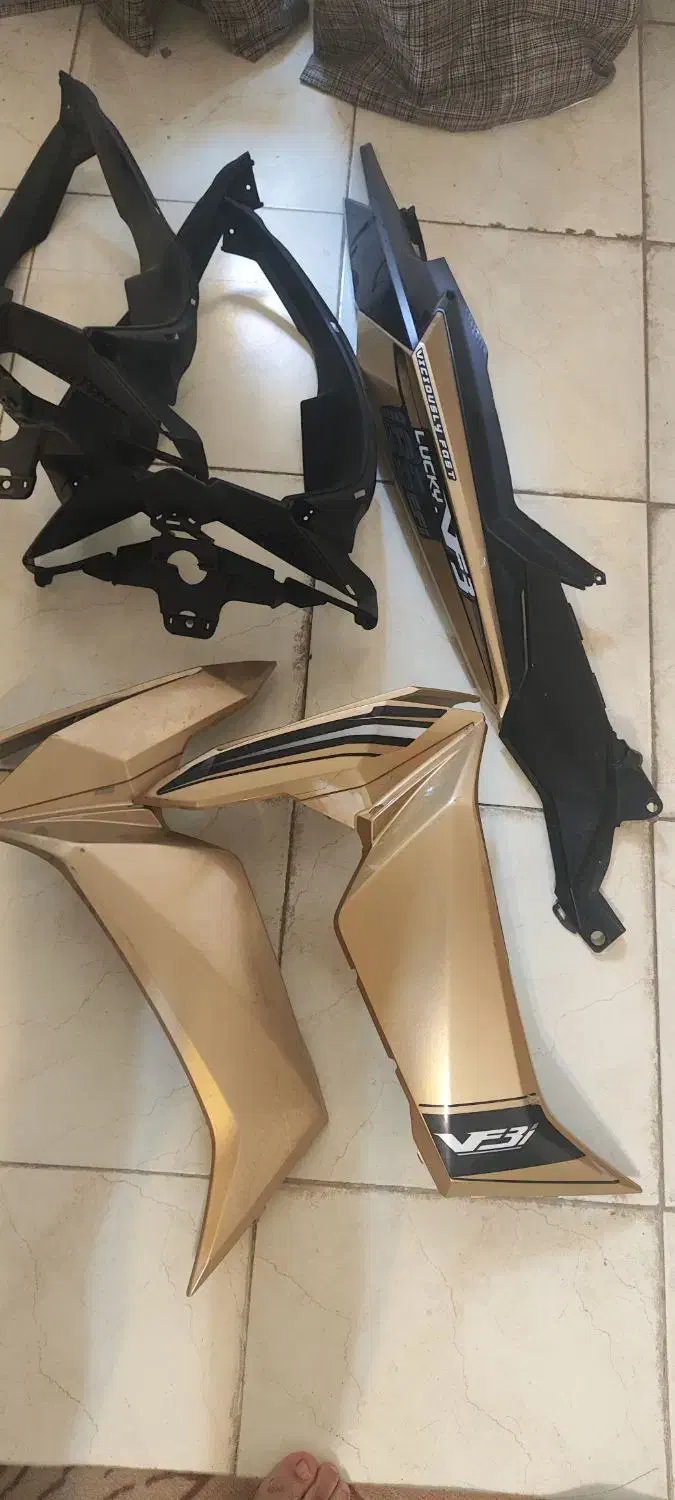 لوازم لاکی ۱۸۵ فیس قدیم|قطعات یدکی و لوازم جانبی|نجف‌آباد, ریاضی|دیوار