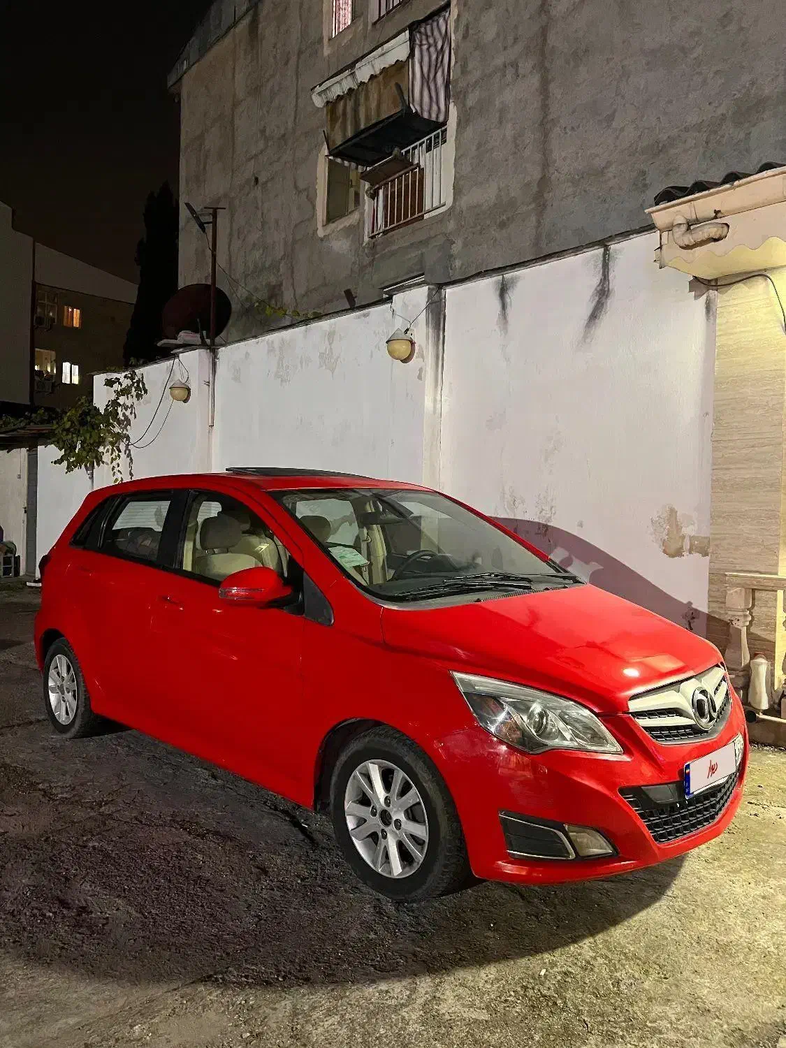 سابرینا مدل۹۵ درحد|خودرو سواری و وانت|رشت, فلسطین|دیوار