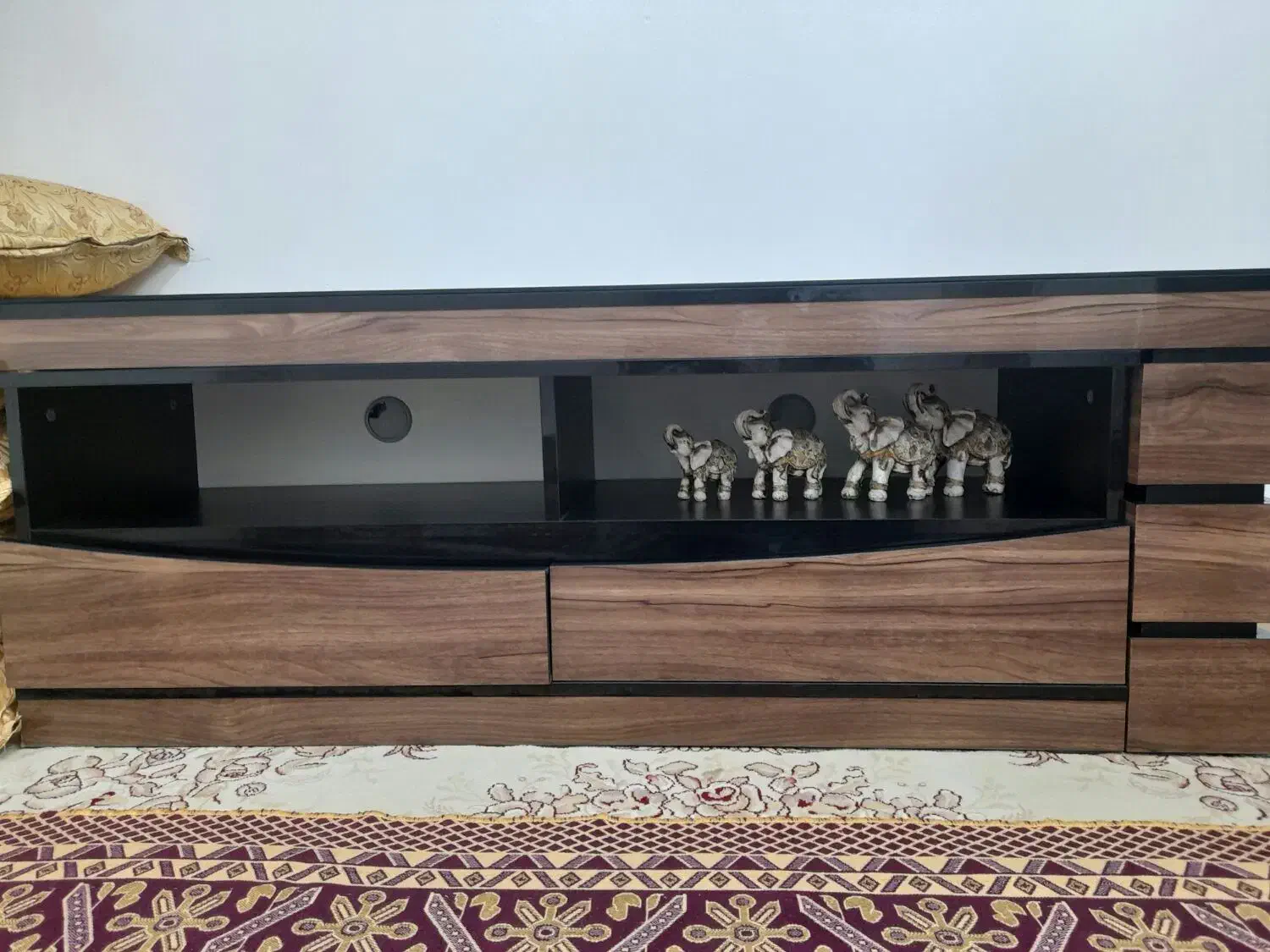 میز زیرتلویزیون|میز تلویزیون|فامنین, |دیوار